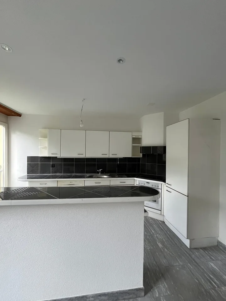 Modern 2 1/2-room apartment on Unterer Quai in Biel/Bienne – photo 13 of 16