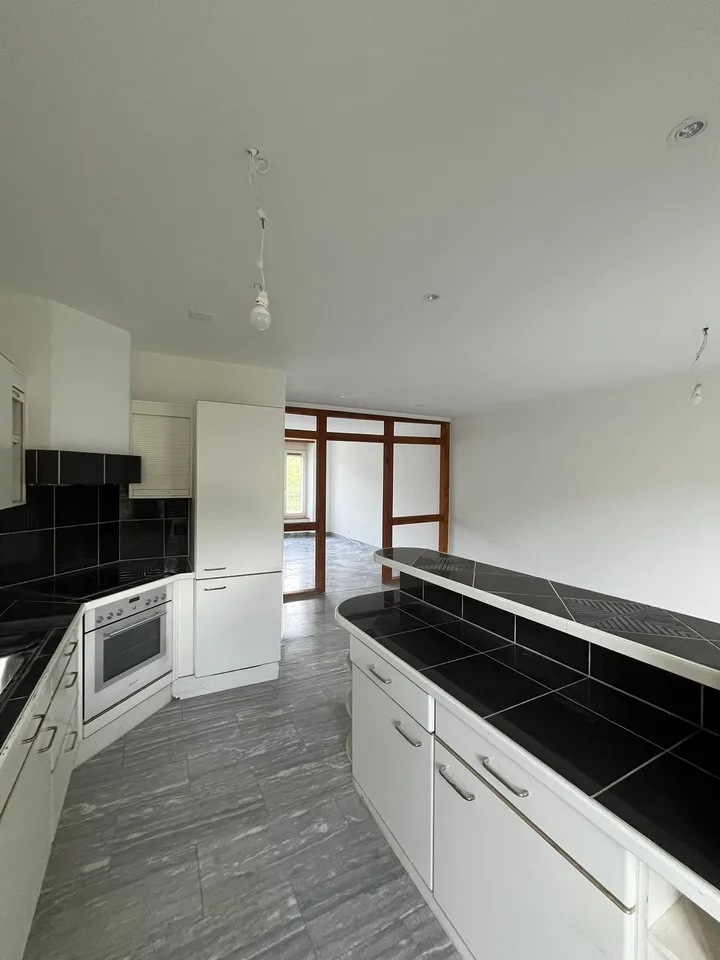 Modern 2 1/2-room apartment on Unterer Quai in Biel/Bienne – photo 14 of 16