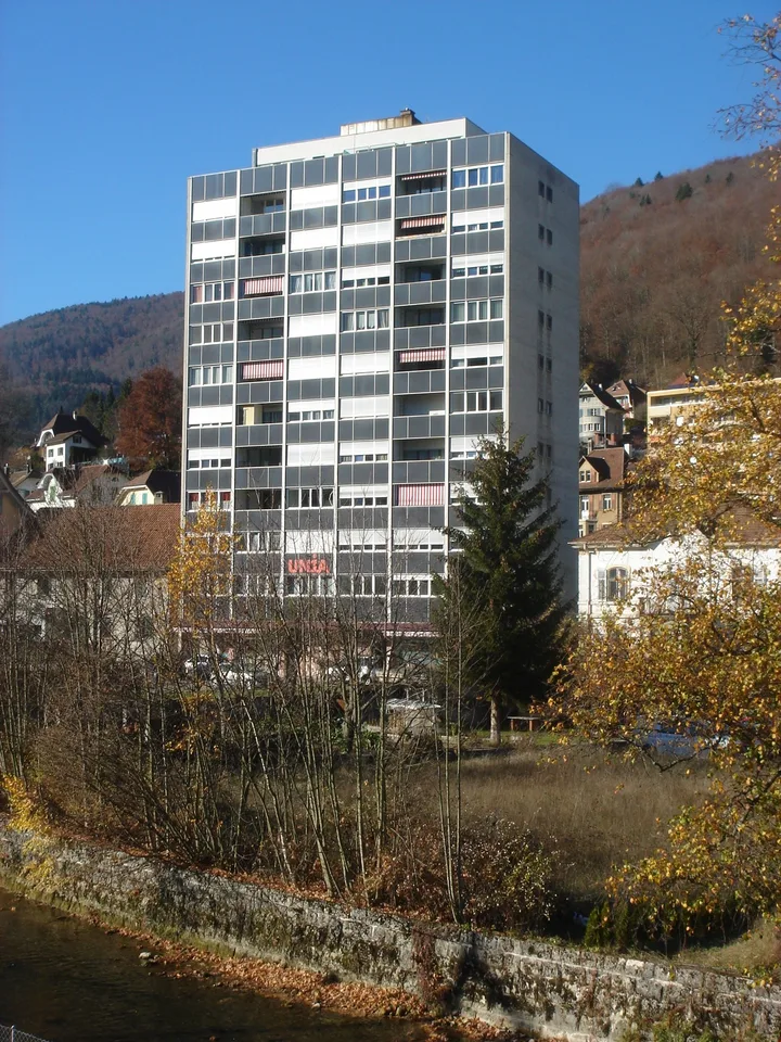 Studio located between downtown and CFF train station