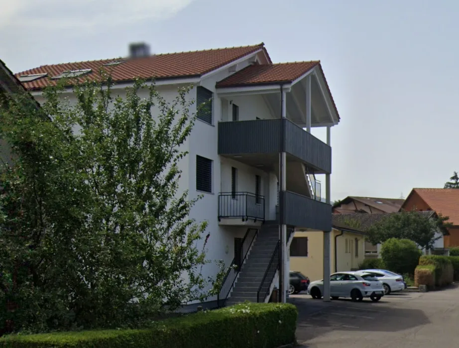 Bright 4.5-room apartment with balcony in Courfaivre