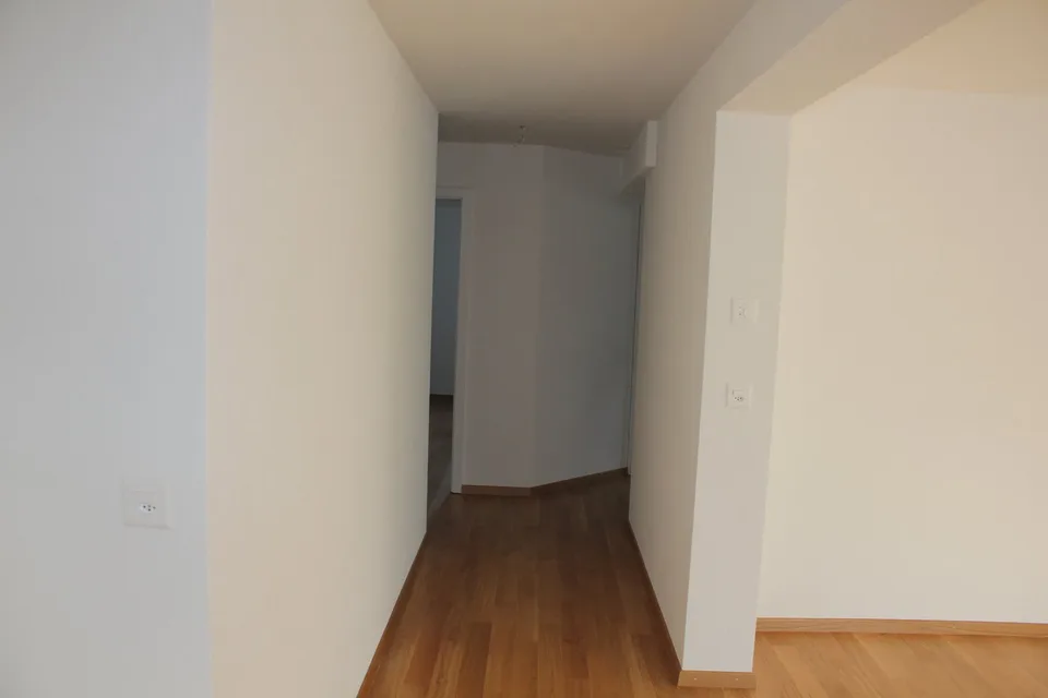 Appartamento luminoso 4.5 locali con posto giardino a Burgdorf – disponibile immediatamente! – foto 6 di 9