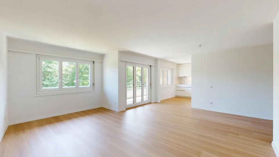 Appartamento attraente di 3.5 locali con balcone soleggiato - Prima occupazione dopo rinnovamento generale curato