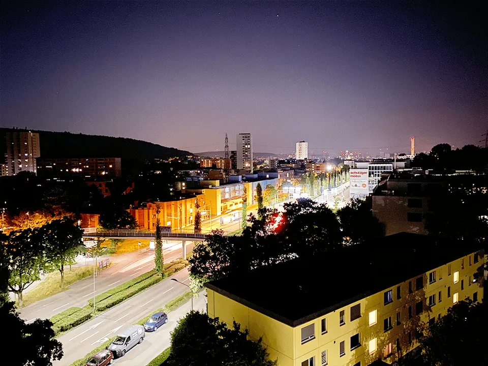 🏡 Vollständig möblierte 1,5-Zimmer-Wohnung zur Miete – Überlandstrasse, 8051 Zürich – Foto 8 von 8