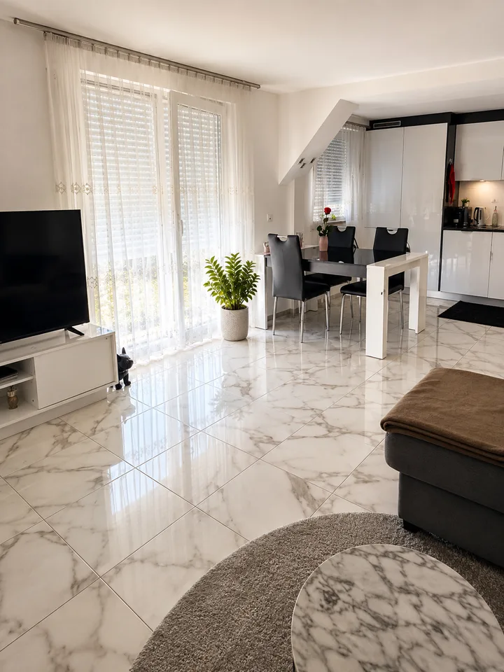 Bright 2.5-room apartment with balcony in Studen
