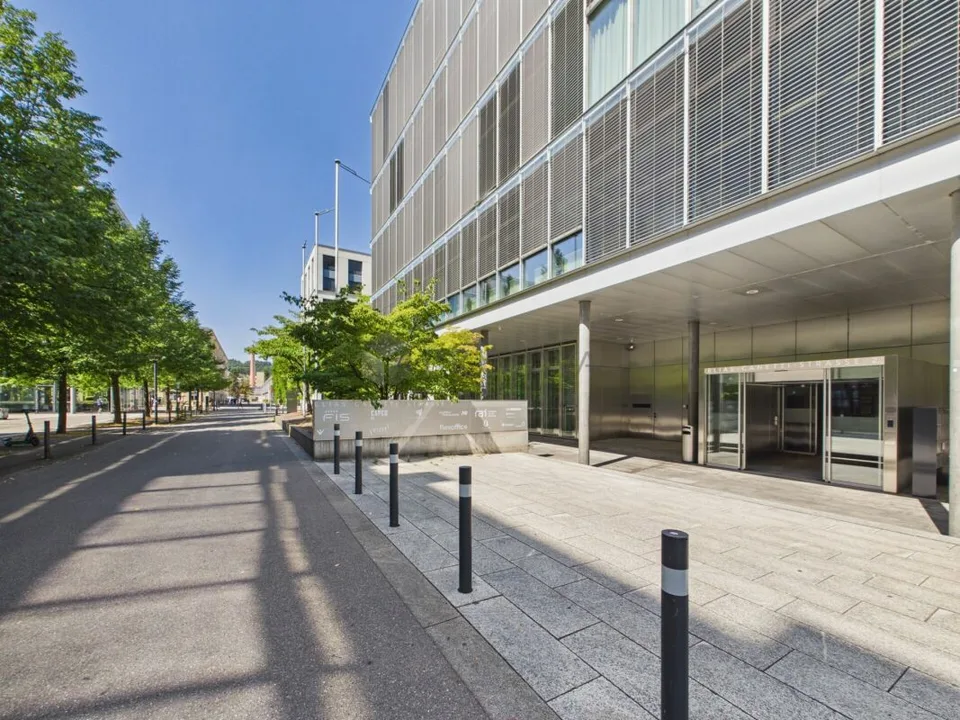 Repräsentative Bürofläche an bester Lage in Zürich-Oerlikon – Foto 12 von 12