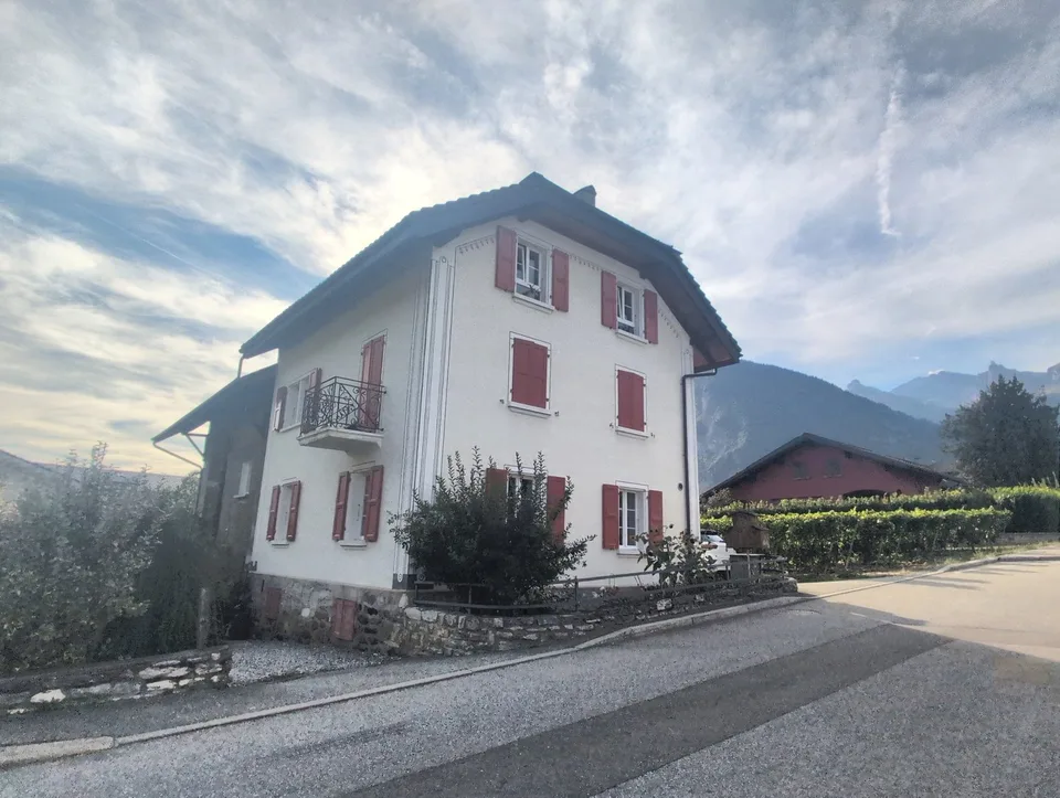 In affitto! Un bellissimo appartamento duplex di 4 locali a St-Pierre-de-Clages!