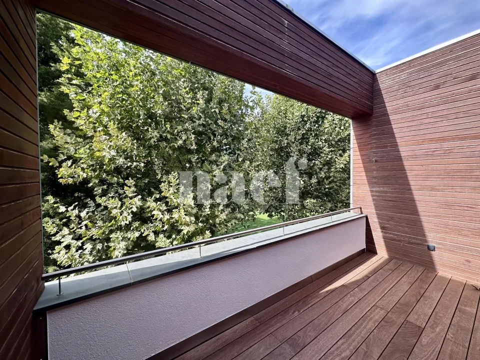 Elegantes Duplex im Herzen von Cologny