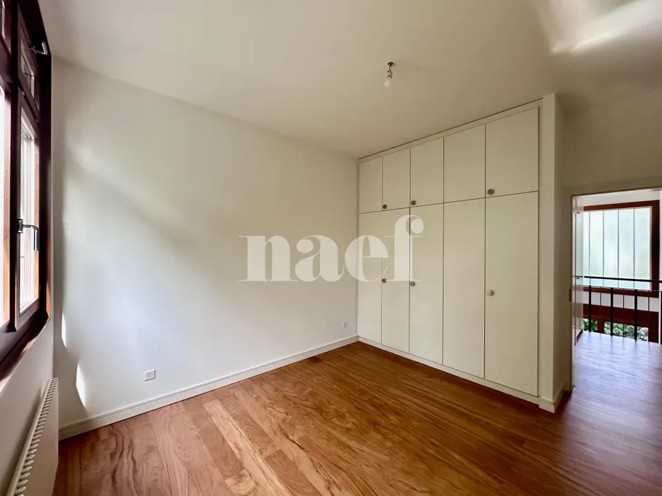 Elegantes Duplex im Herzen von Cologny
