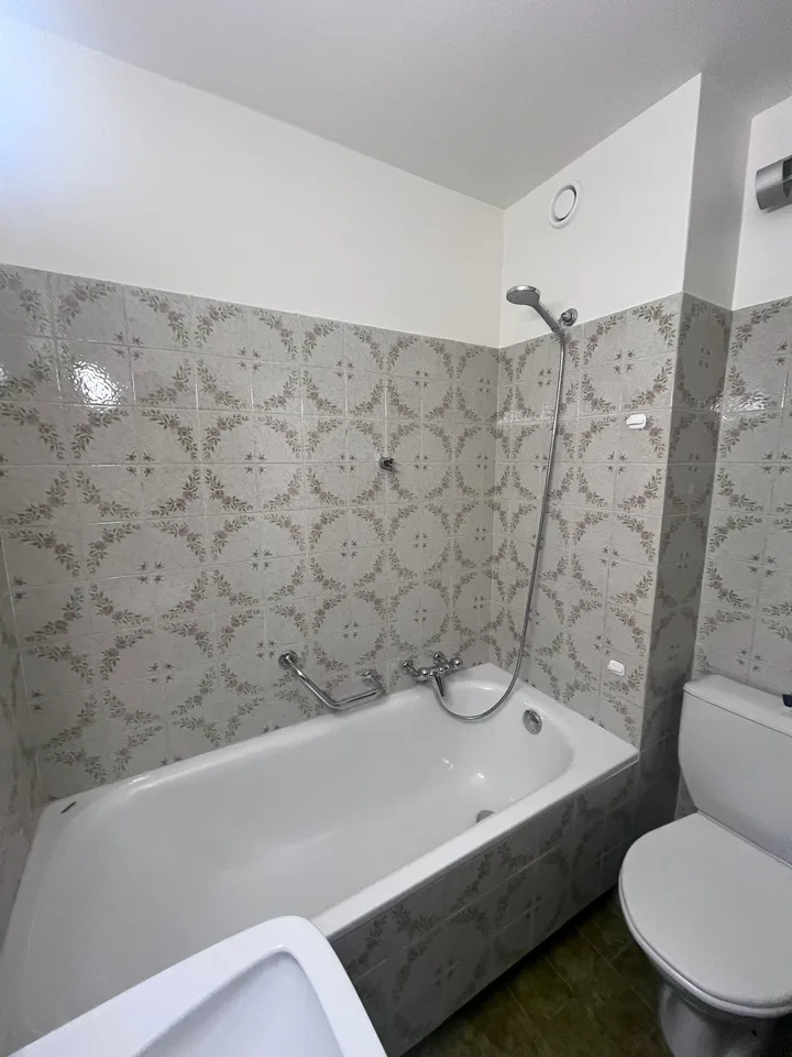 Studio with balcony and panoramic view in Lugano – photo 10 of 15