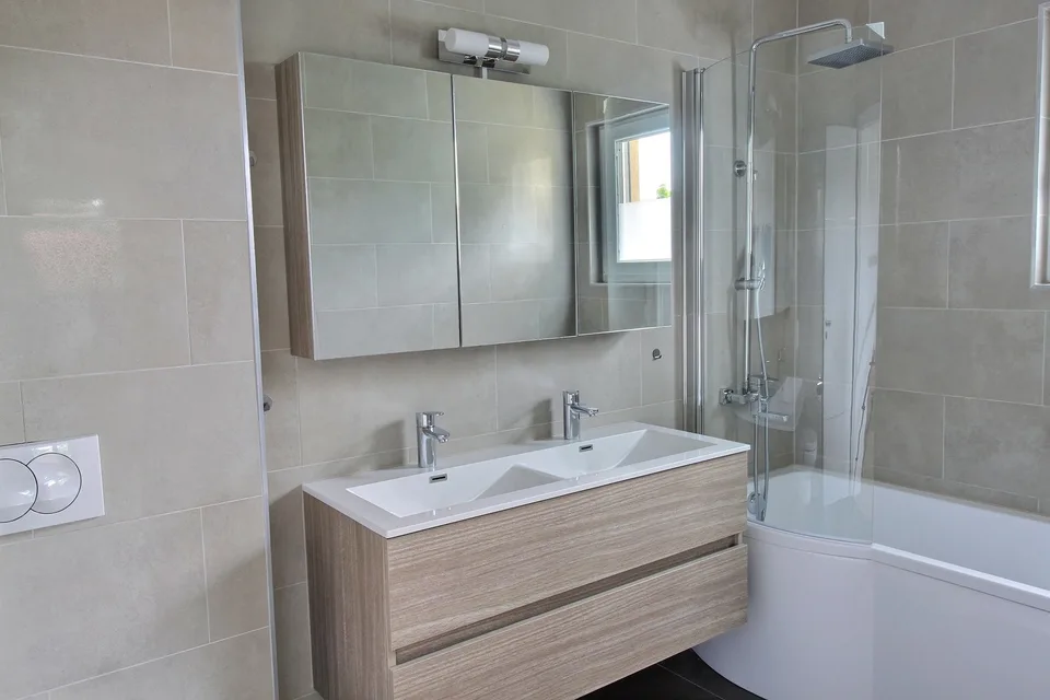 Bright 4.5-room apartment in Villargiroud!