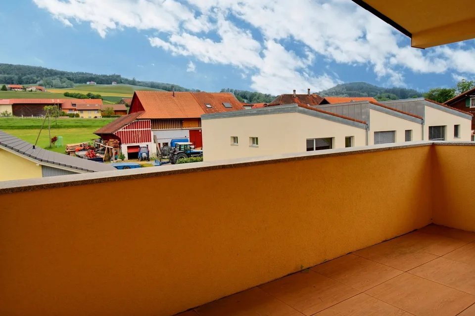 Bright 4.5-room apartment in Villargiroud!
