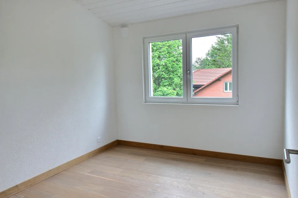 Bright 4.5-room apartment in Villargiroud!