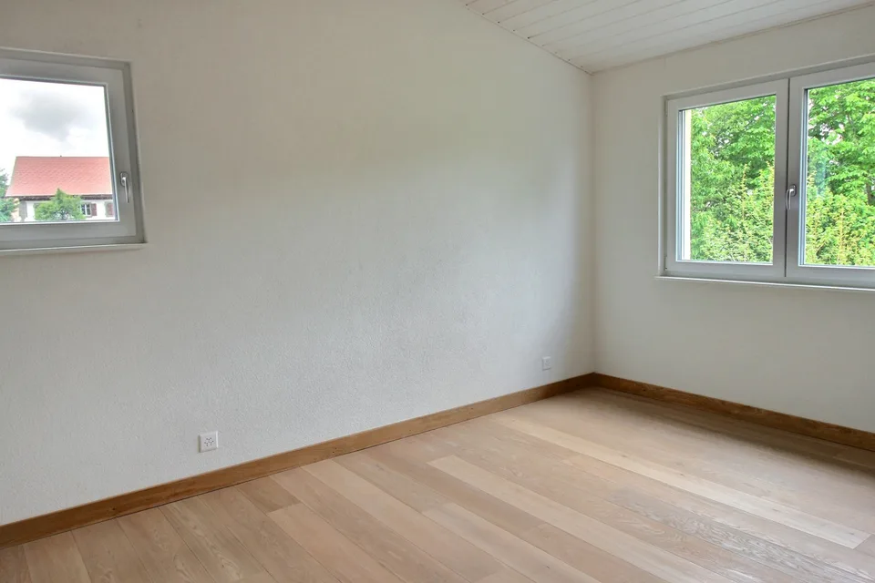 Bright 4.5-room apartment in Villargiroud!