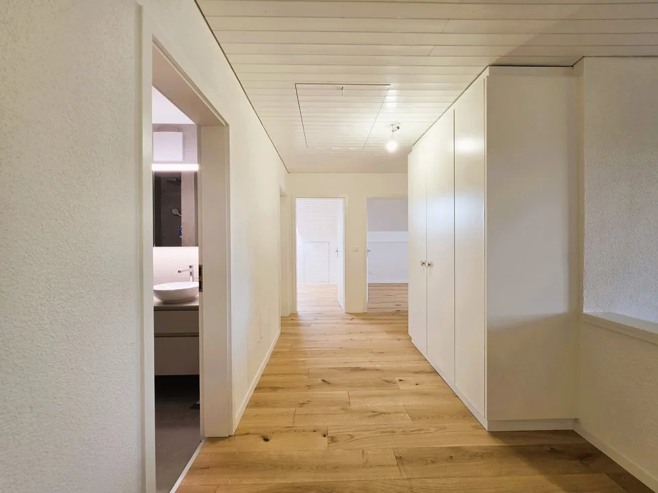 Maisonette di 5,5 locali rinnovata a Kirchberg - Approvata dalla banca – foto 11 di 15
