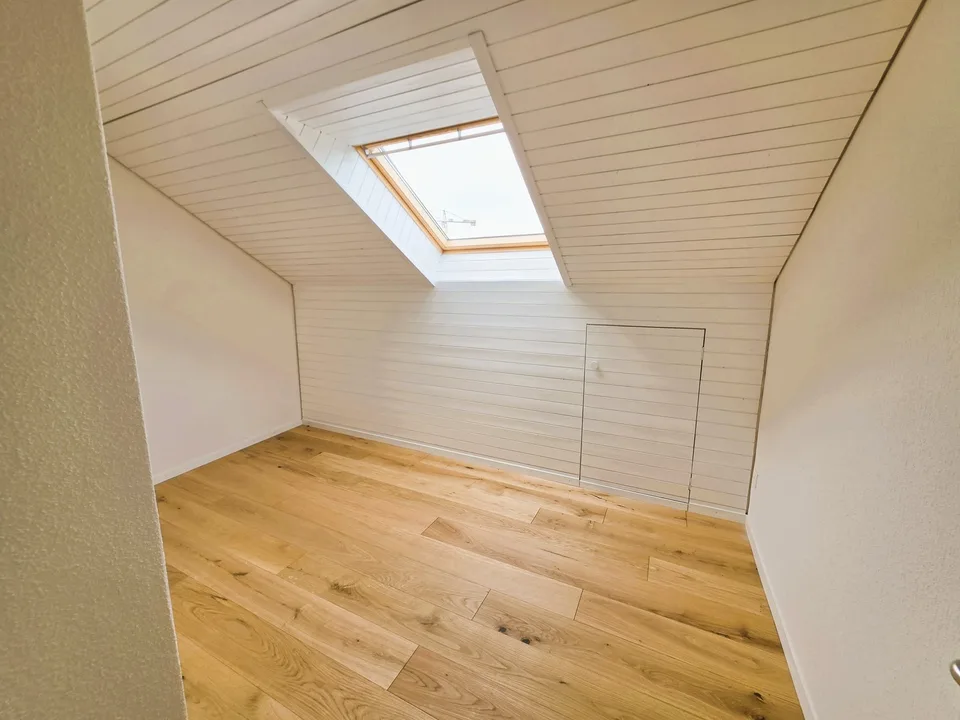 Maisonette di 5,5 locali rinnovata a Kirchberg - Approvata dalla banca – foto 13 di 15