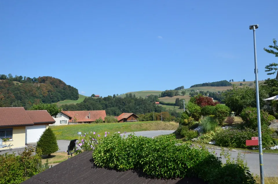 Casa individuale luminosa a La Roche FR – Ambiente verde e pacifico – foto 6 di 13