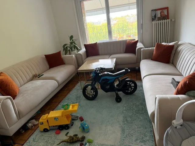 Wohnung 4.5 Zimmer mit 2 Balkonen in Chavannes-près-Renens
