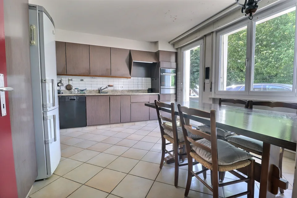 Propriété de 2 appartements de 4.5 pièces avec grand jardin et piscine – foto 9 di 13