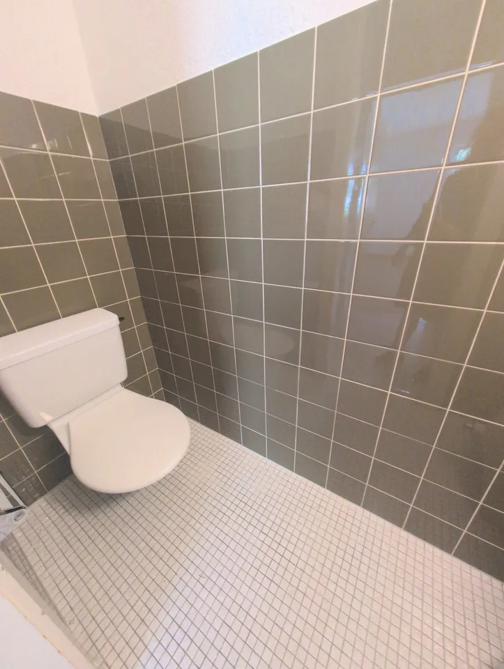 À louer ! Un spacieux appartement de 5 pièces 1/2, entouré de verdure, à l'entrée Ouest de Sion ! – photo 13 sur 15