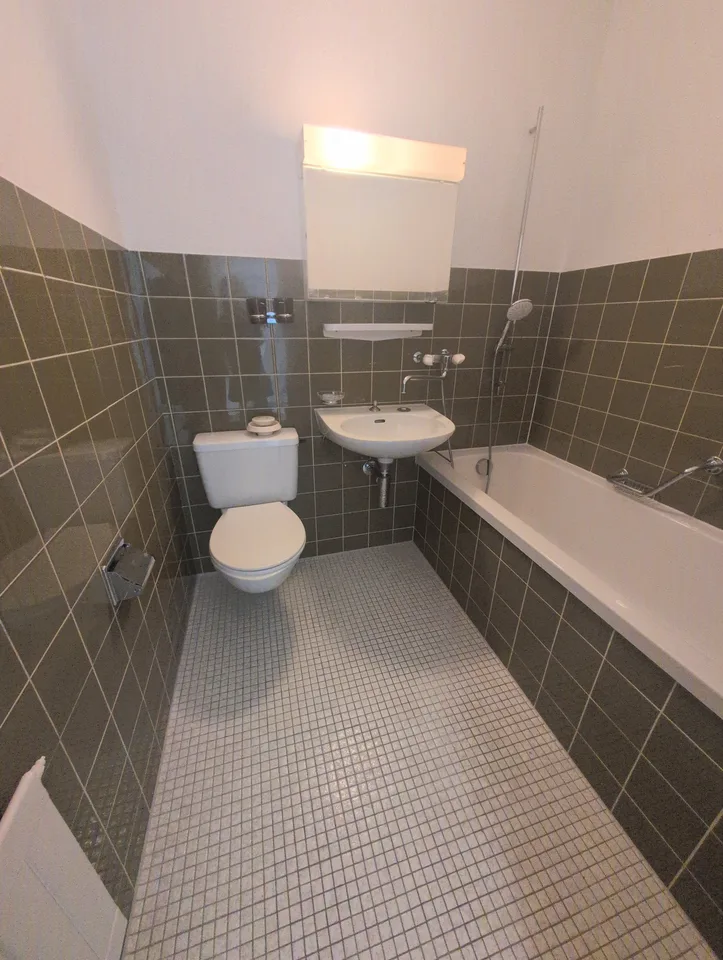 À louer ! Un spacieux appartement de 5 pièces 1/2, entouré de verdure, à l'entrée Ouest de Sion ! – photo 14 sur 15