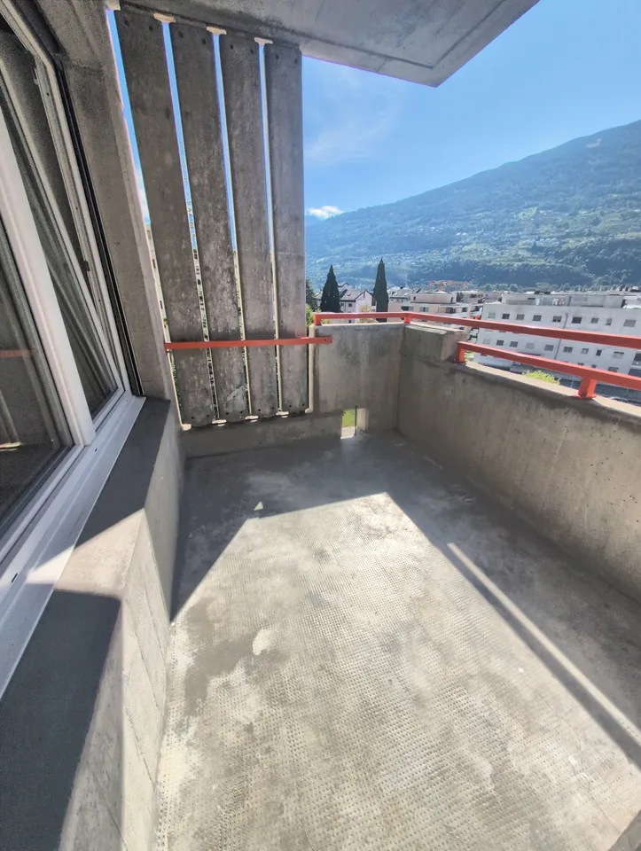 À louer ! Un spacieux appartement de 5 pièces 1/2, entouré de verdure, à l'entrée Ouest de Sion ! – photo 7 sur 15