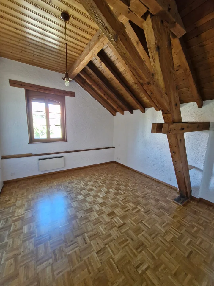 Charmanter Apartment mit 3.5 Zimmern in einer grünen Umgebung