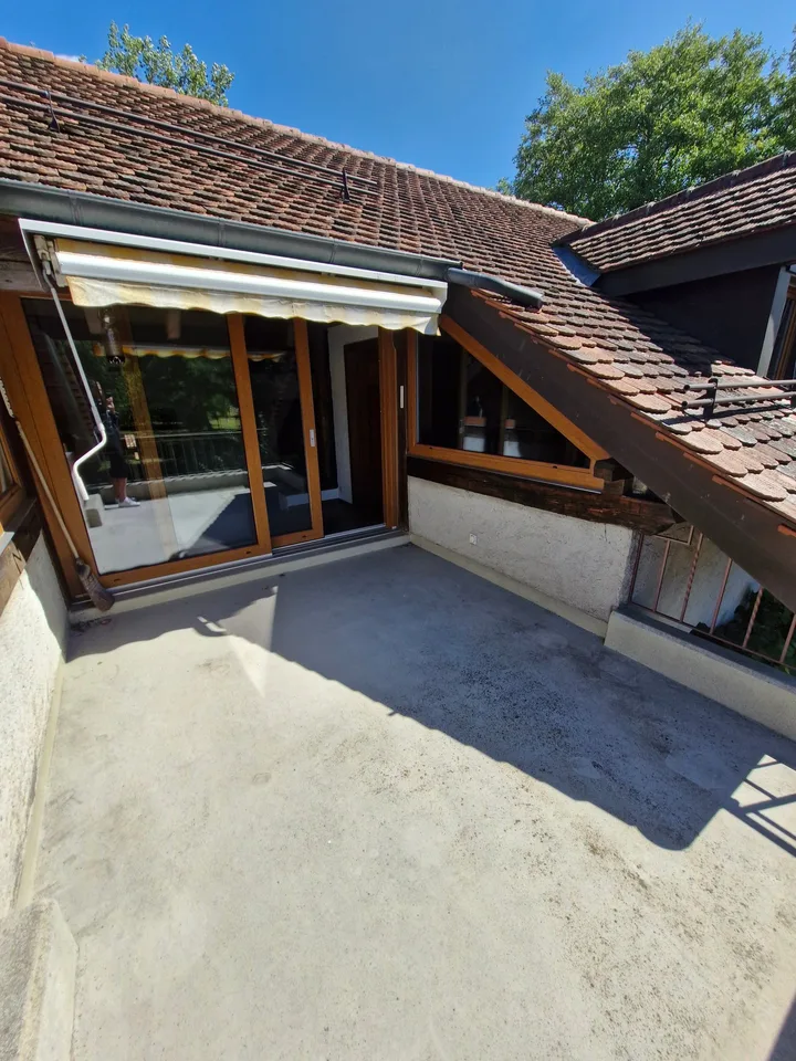 Charmanter Apartment mit 3.5 Zimmern in einer grünen Umgebung