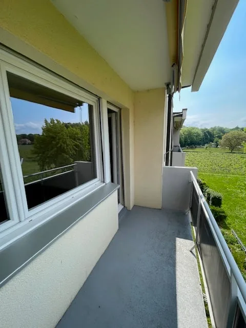 Beautiful 3-room apartment, renovated, quiet, with balcony in Cortaillod