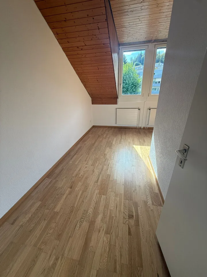 Charmante 4.5-Zimmer-Maisonette-Wohnung an der Langgasse in St. Gallen – Foto 16 von 23