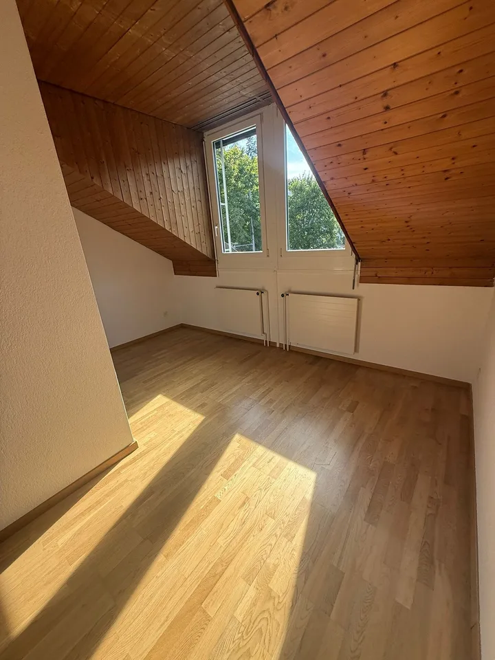 Charmante 4.5-Zimmer-Maisonette-Wohnung an der Langgasse in St. Gallen – Foto 20 von 23