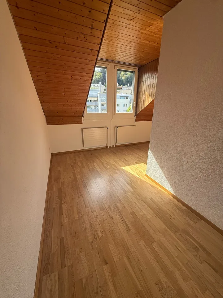 Charmante 4.5-Zimmer-Maisonette-Wohnung an der Langgasse in St. Gallen – Foto 17 von 23