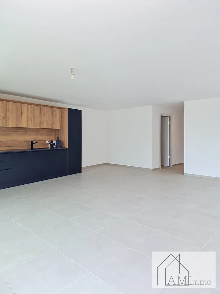 Schöne 3,5 Zimmer, neu, ruhig und sehr hell – Foto 5 von 11