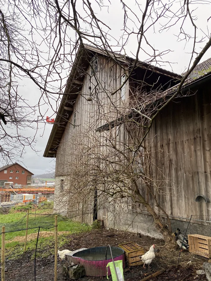 Terreno edificabile idilliaco in una posizione esclusiva con un progetto di costruzione approvato – foto 6 di 8