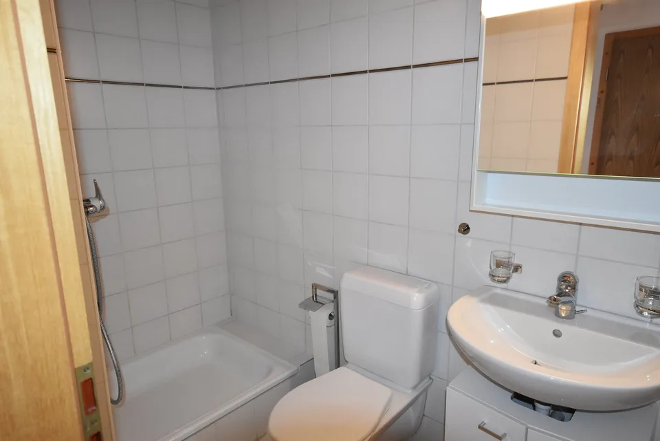 Charmante 4.5-Zimmer-Dachwohnung Heggidorn – Ruhige Lage mit herrlichem Ausblick