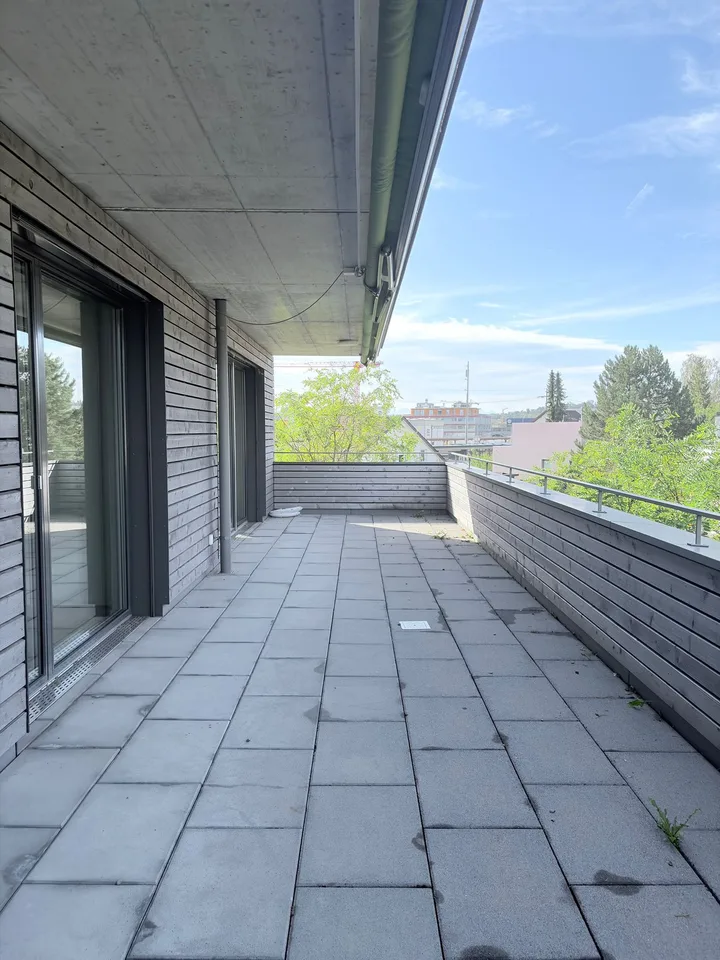 Modern Senior Apartment - 3.5-room apartment with large terrace