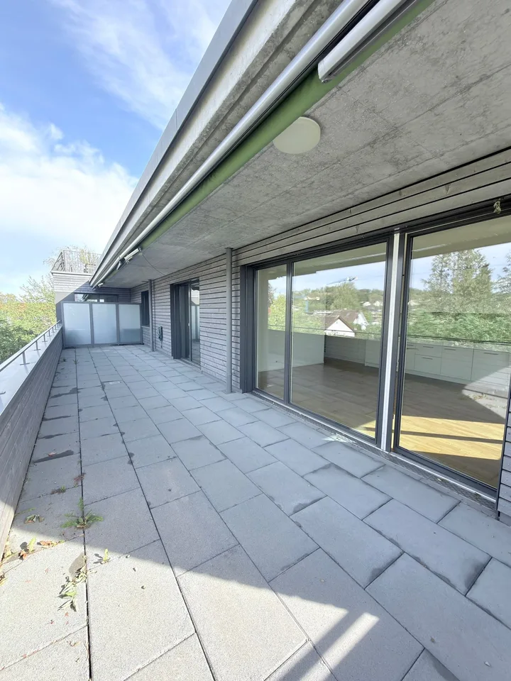Modern Senior Apartment - 3.5-room apartment with large terrace