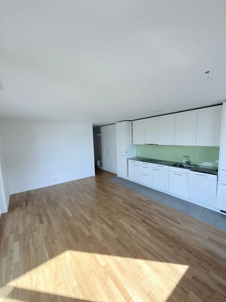 Modern Senior Apartment - 3.5-room apartment with large terrace