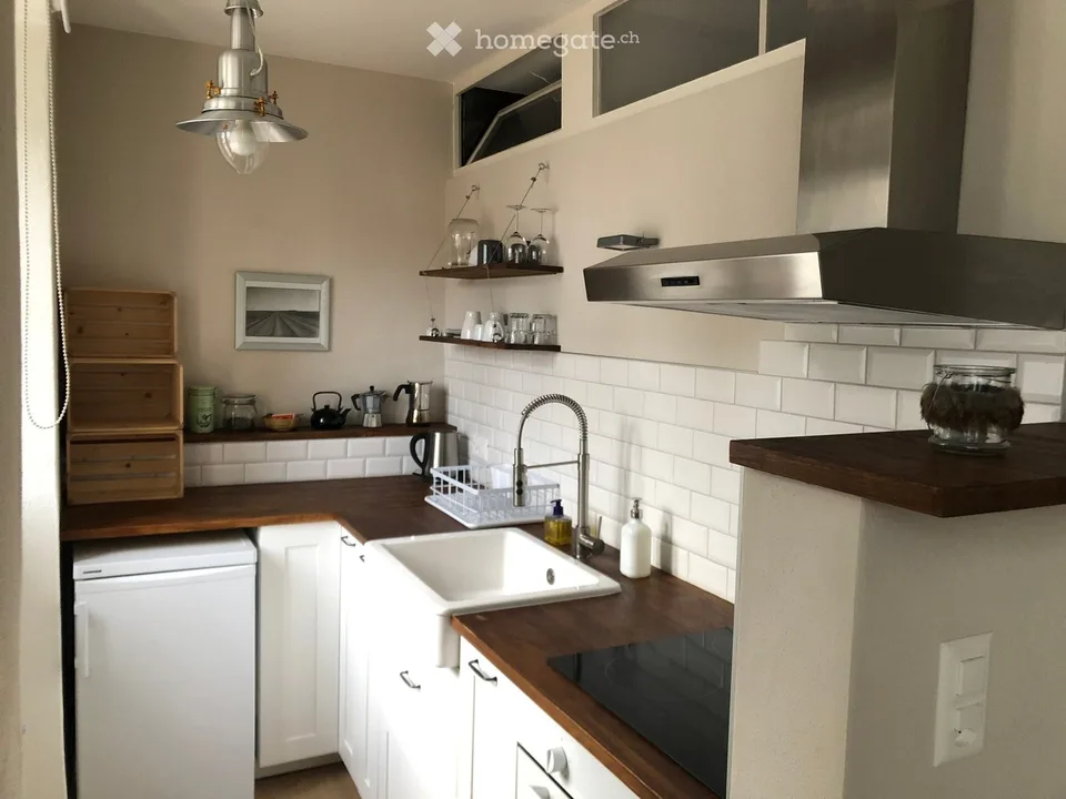 Schönes vollständig möbliertes Studio in Le Locle – Foto 3 von 5