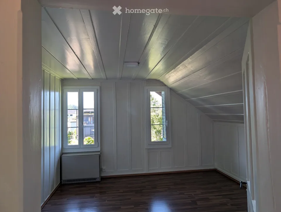 Central 2.5 room attic apartment in Oberdiessbach