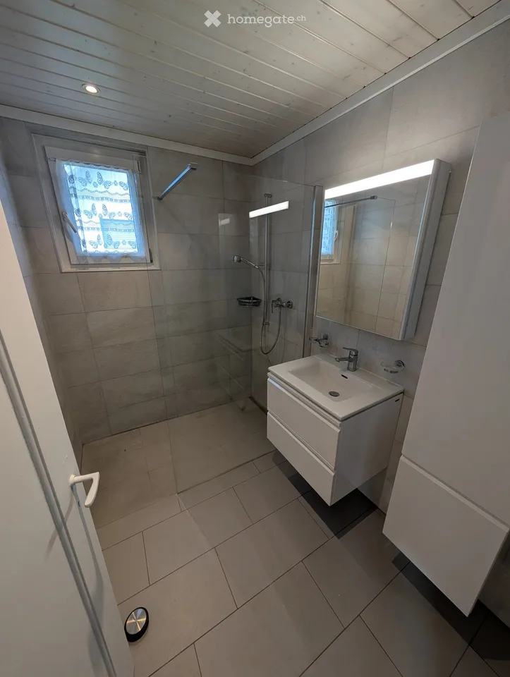Bettens 3.5 pièces de 93 m² avec grande terrasse & véranda