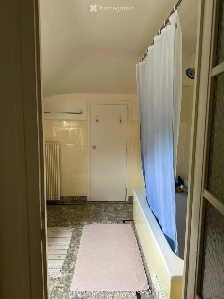 Room in shared accommodation in La Tour-de-Peilz