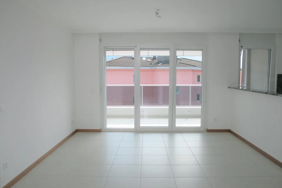Funktionaler 3.5-Zimmer-Apartment mit Balkon – Foto 2 von 14