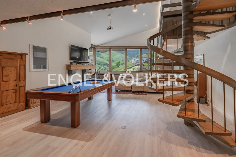 Villa de montagne imposante avec 472 m2 de surface totale – photo 3 sur 5