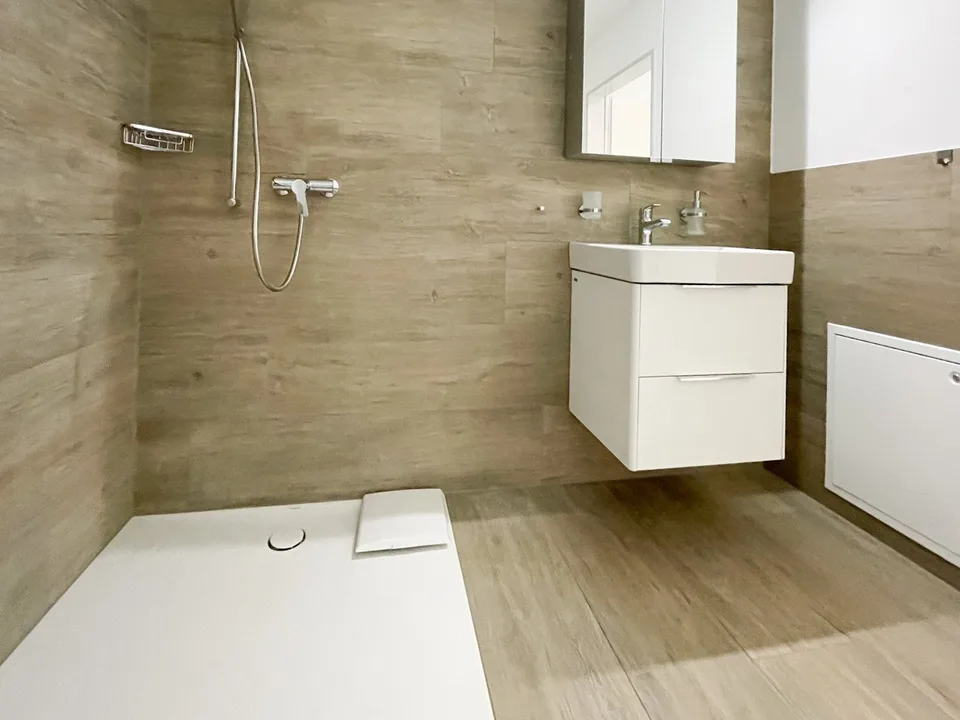 Moderne 2-Zimmer-Wohnung im 1. OG in Waldenburg