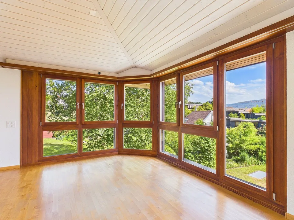10.5-Zimmer-Einfamilienhaus mit Aussicht – Foto 7 von 13