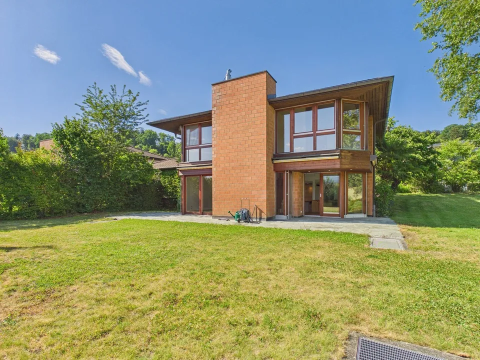 10.5-Zimmer-Einfamilienhaus mit Aussicht – Foto 12 von 13