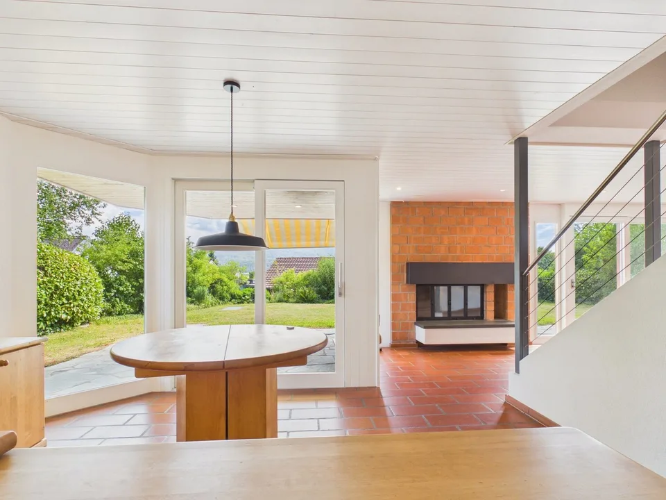 10.5-Zimmer-Einfamilienhaus mit Aussicht – Foto 3 von 13