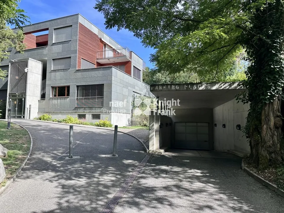 Bello duplex in una residenza sicura a Cologny