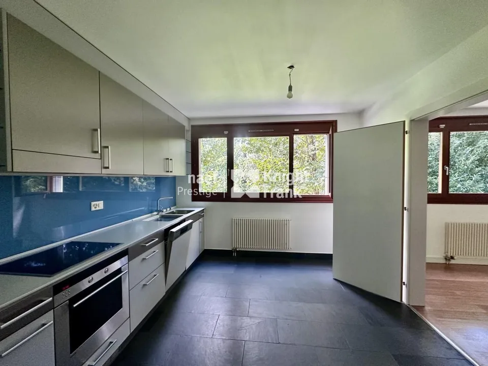 Bello duplex in una residenza sicura a Cologny