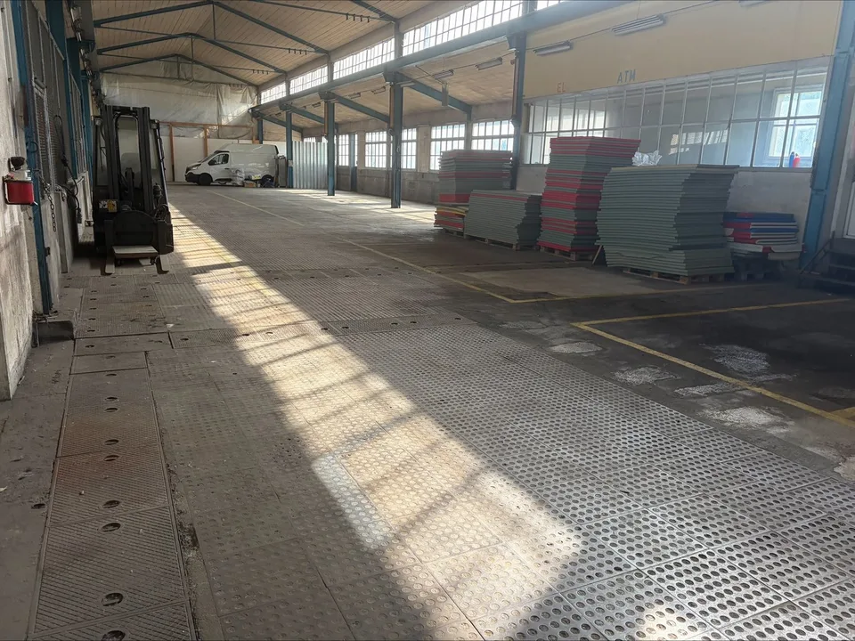 ATM local 1523 - Commercial / retail space for rent – 280 m² – photo 8 of 9